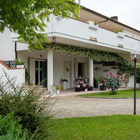 Вилла Parco Delle Rose Сульмона Экстерьер фото
