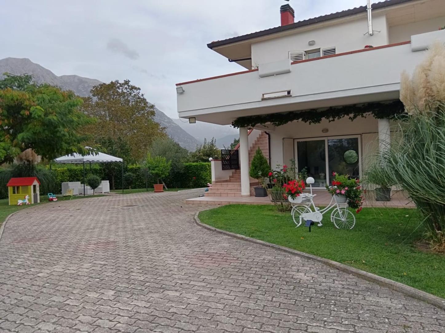 Вилла Parco Delle Rose Сульмона Экстерьер фото