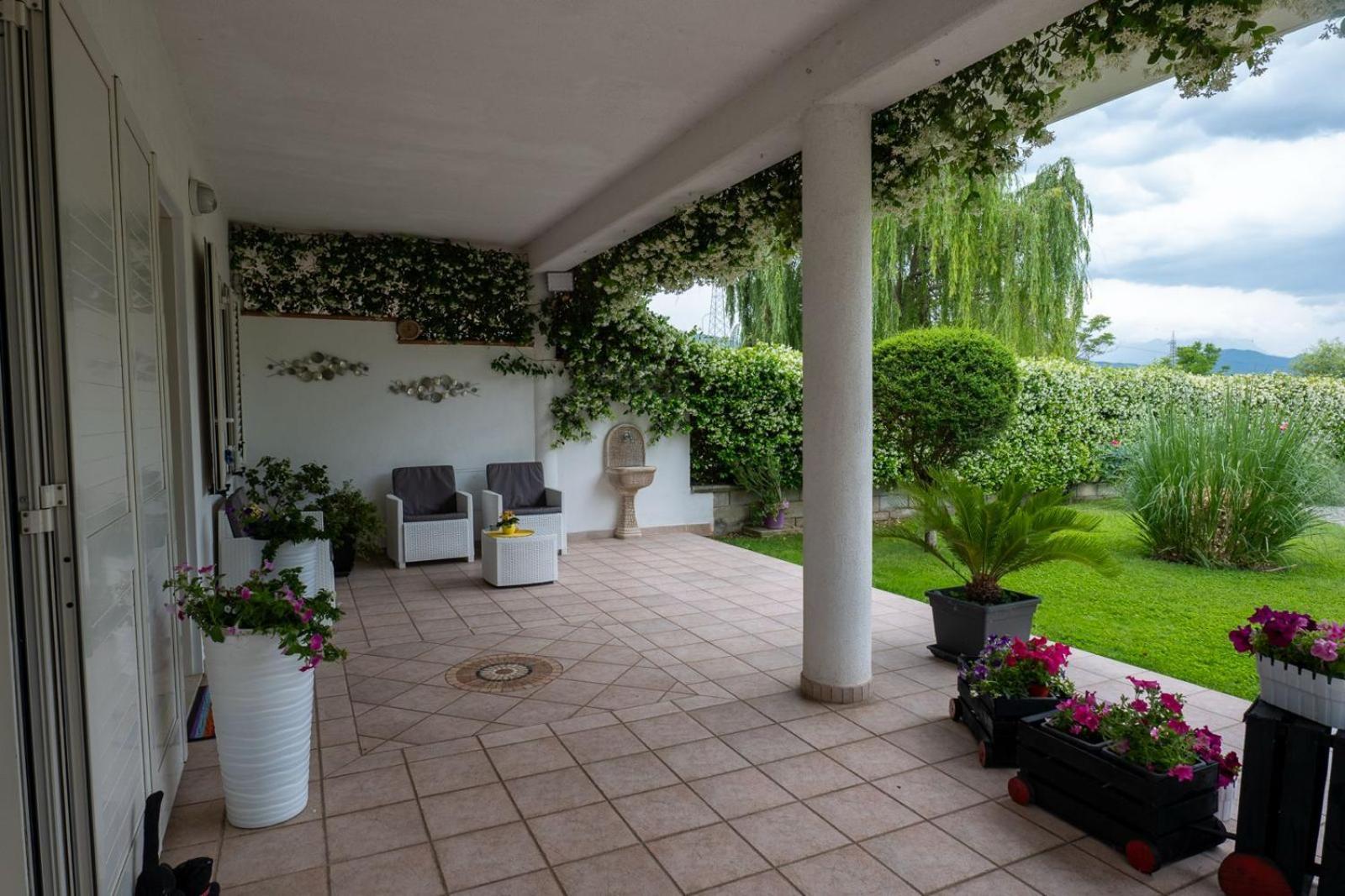 Вилла Parco Delle Rose Сульмона Экстерьер фото